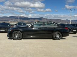 
										Mercedes-Benz C-Class full									