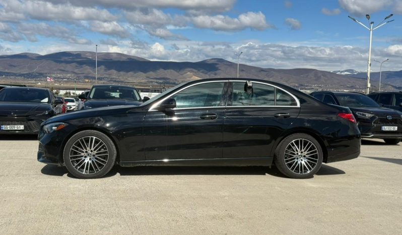 
								Mercedes-Benz C-Class full									