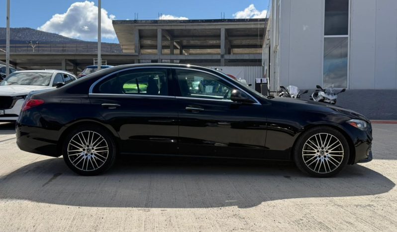 
								Mercedes-Benz C-Class full									