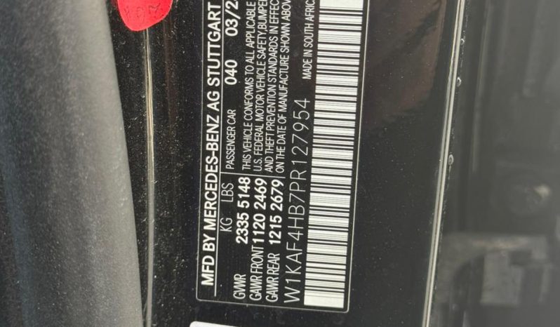 
								Mercedes-Benz C-Class full									