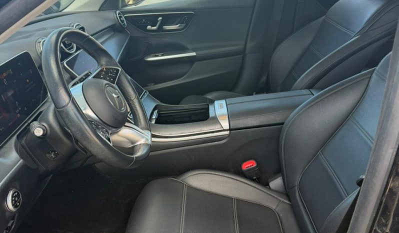 
								Mercedes-Benz C-Class full									