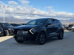 
										KIA Sportage full									