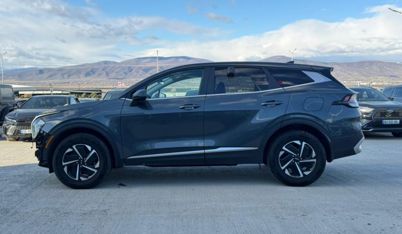 
								KIA Sportage full									
