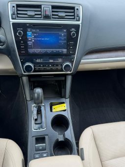 
										Subaru Outback full									