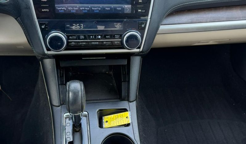
								Subaru Outback full									