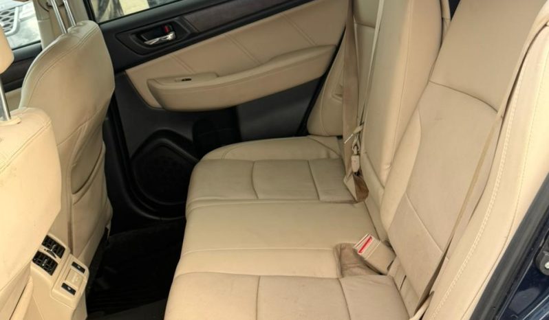 
								Subaru Outback full									