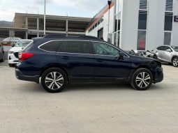 
										Subaru Outback full									