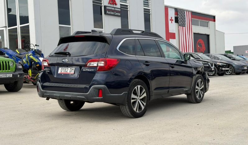 
								Subaru Outback full									