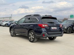 
										Subaru Outback full									