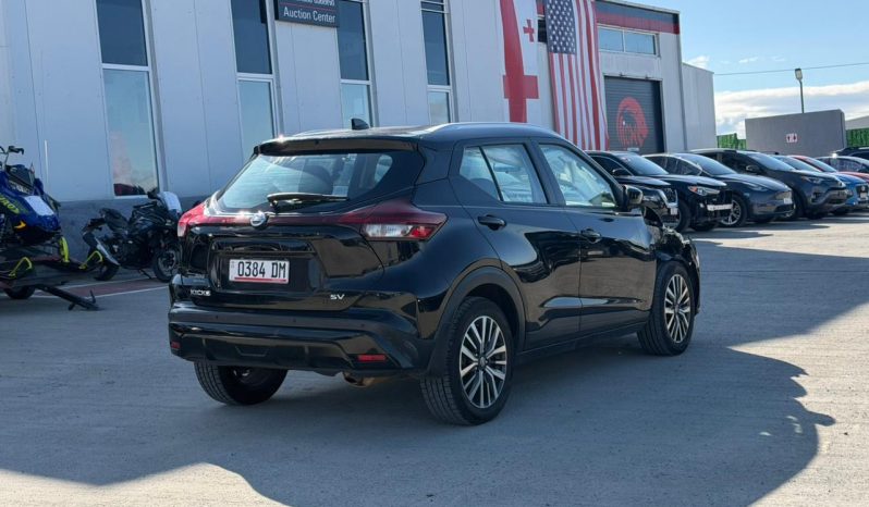 
								Nissan Kicks full									