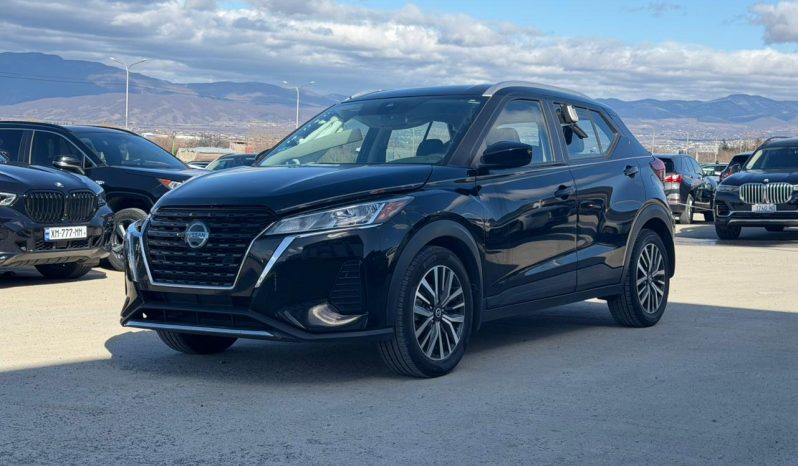 
								Nissan Kicks full									