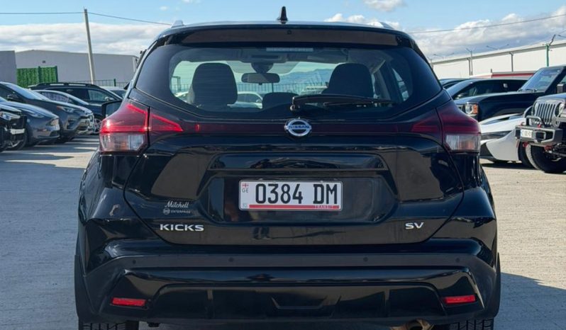 
								Nissan Kicks full									