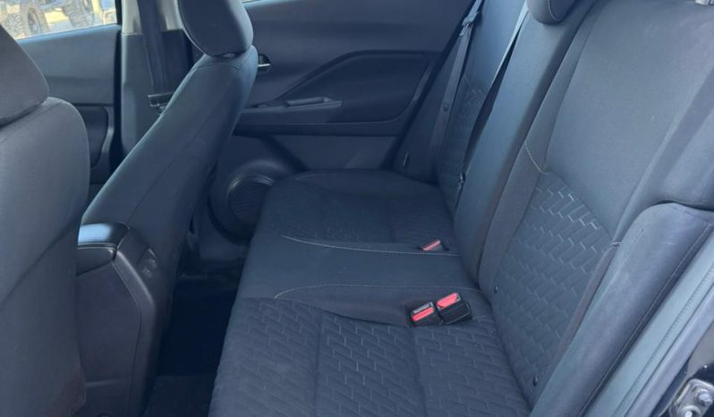 
								Nissan Kicks full									