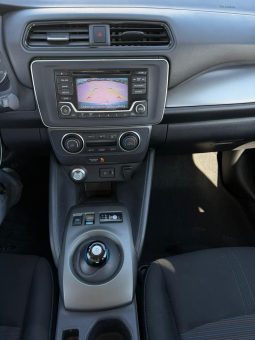 
										2019 Nissan Leaf full									