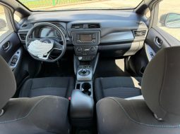 
										2019 Nissan Leaf full									