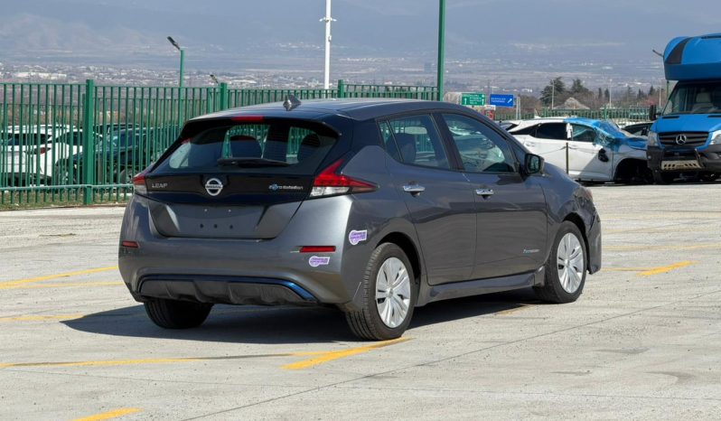 
								2019 Nissan Leaf full									