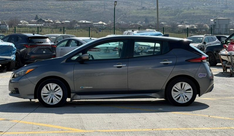 
								2019 Nissan Leaf full									