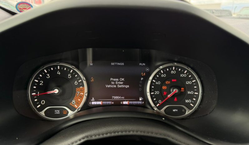 
								Jeep Renegade full									