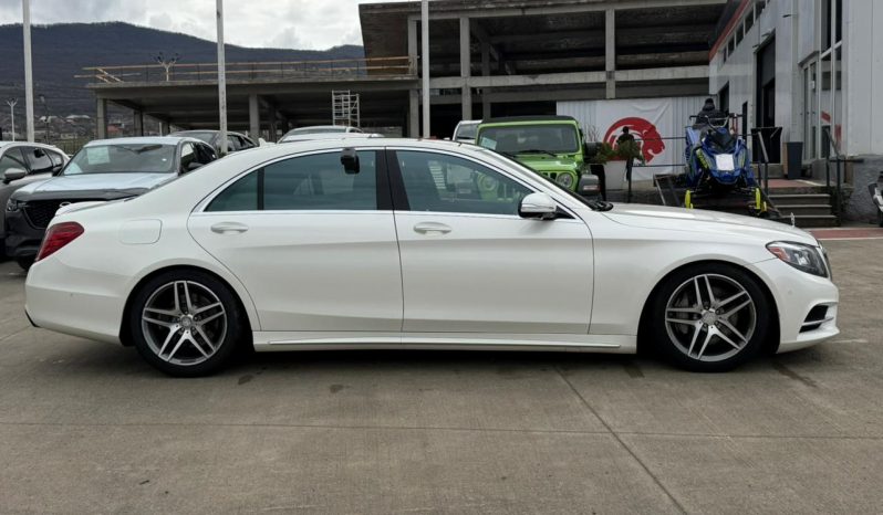 
								Mercedes-Benz S 550 full									