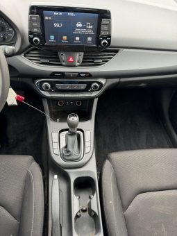 
										HYUNDAI ELANTRA GT full									