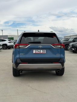 
										TOYOTA RAV4 full									