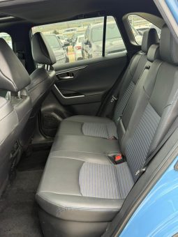 
										TOYOTA RAV4 full									