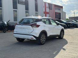 
										Nissan Kicks full									