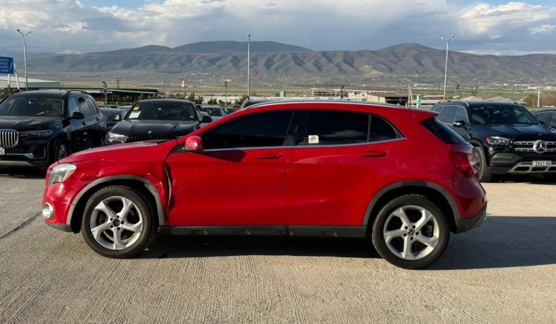 
								MERCEDES-BENZ GLA 250 full									