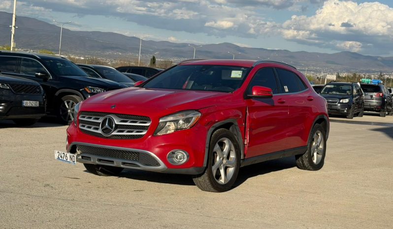 
								MERCEDES-BENZ GLA 250 full									