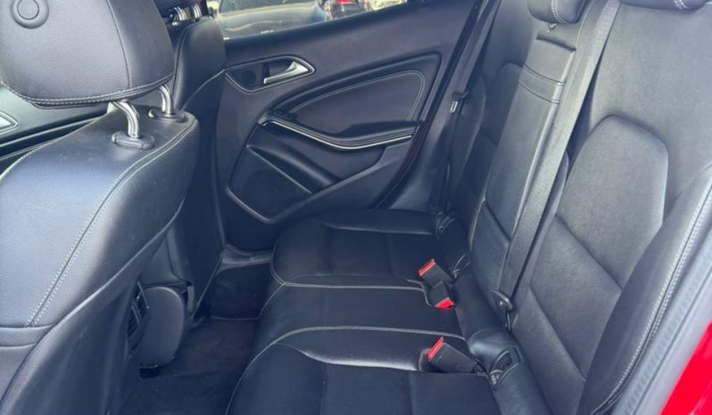 
								MERCEDES-BENZ GLA 250 full									