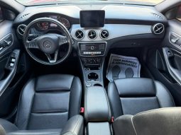 
										MERCEDES-BENZ GLA 250 full									