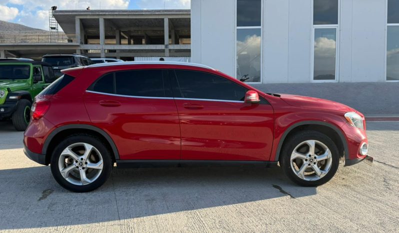 
								MERCEDES-BENZ GLA 250 full									