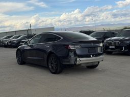
										Tesla MODEL 3 full									