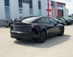 
										Tesla Model 3 full									