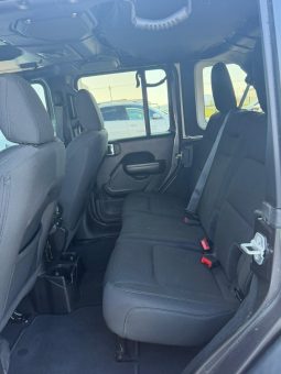 
										2020 Jeep Wrangler full									