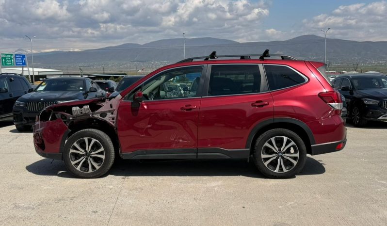 
								Subaru Forester full									