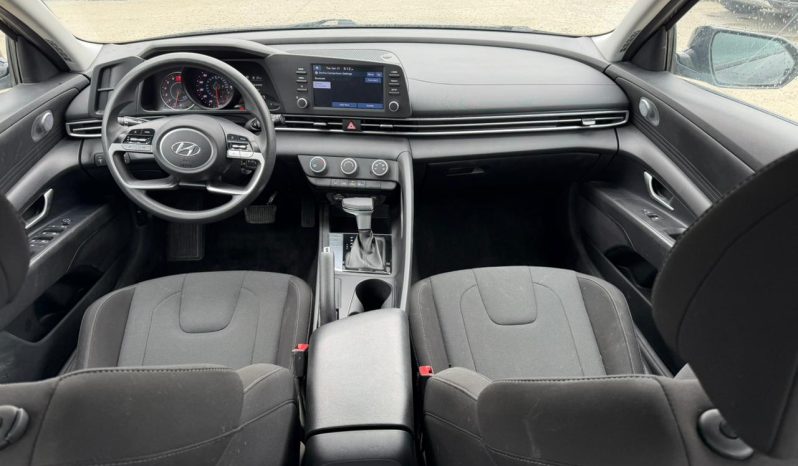 
								HYUNDAI ELANTRA full									