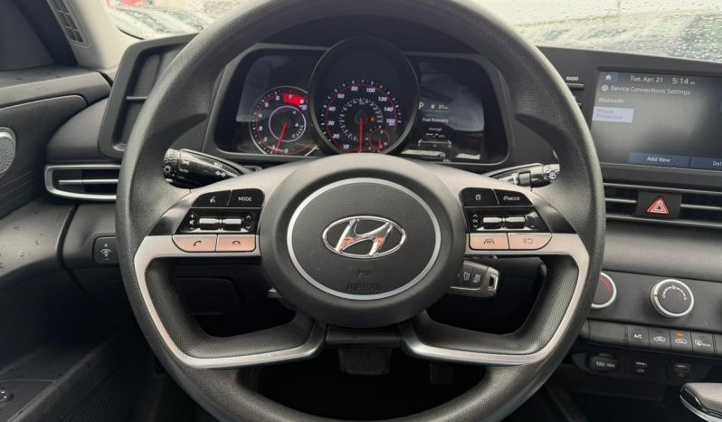 
								HYUNDAI ELANTRA full									