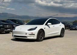
										TESLA MODEL 3 full									