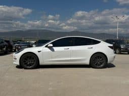 
										TESLA MODEL 3 full									