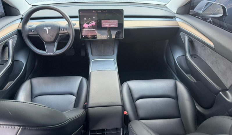 
								TESLA MODEL 3 full									