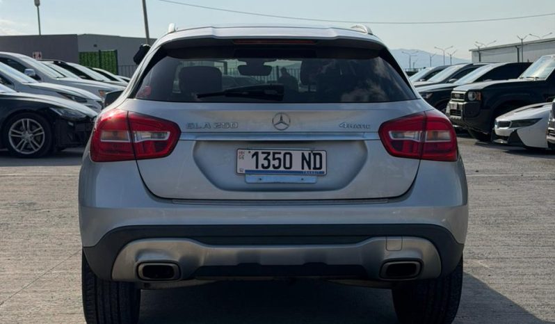 
								MERCEDES-BENZ GLA 250 full									