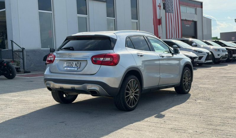 
								MERCEDES-BENZ GLA 250 full									
