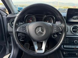 
										MERCEDES-BENZ GLA 250 full									
