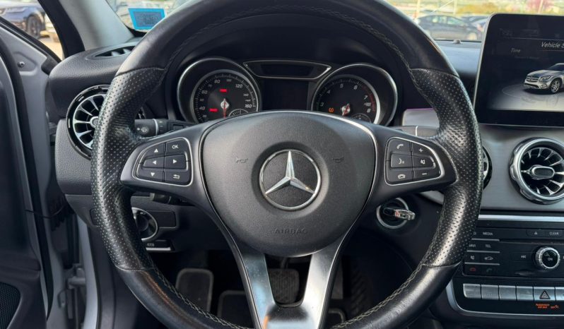 
								MERCEDES-BENZ GLA 250 full									