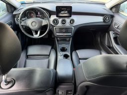 
										MERCEDES-BENZ GLA 250 full									