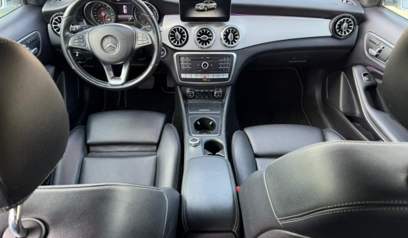 
								MERCEDES-BENZ GLA 250 full									