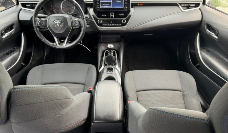 
								Toyota Corolla full									