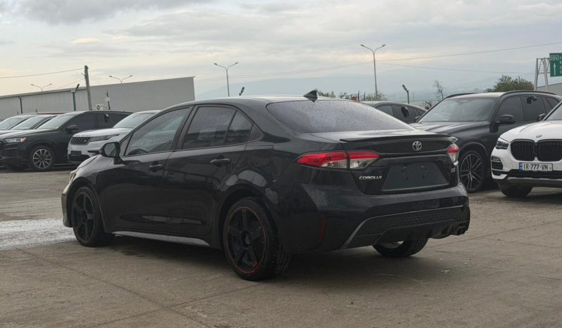 
								Toyota Corolla full									