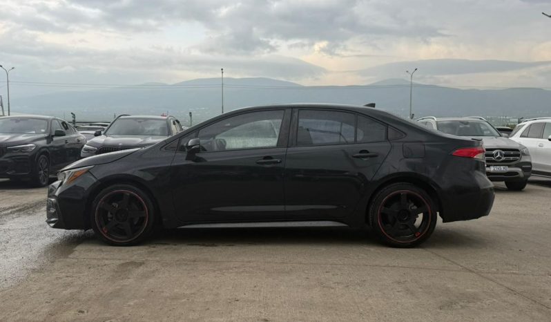 
								Toyota Corolla full									